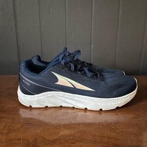 Altra Rivera Women’s running shoes.